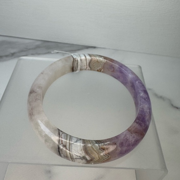 Amethyst Agate Hard Bangle - 60.7mm - Picture 8 of 10